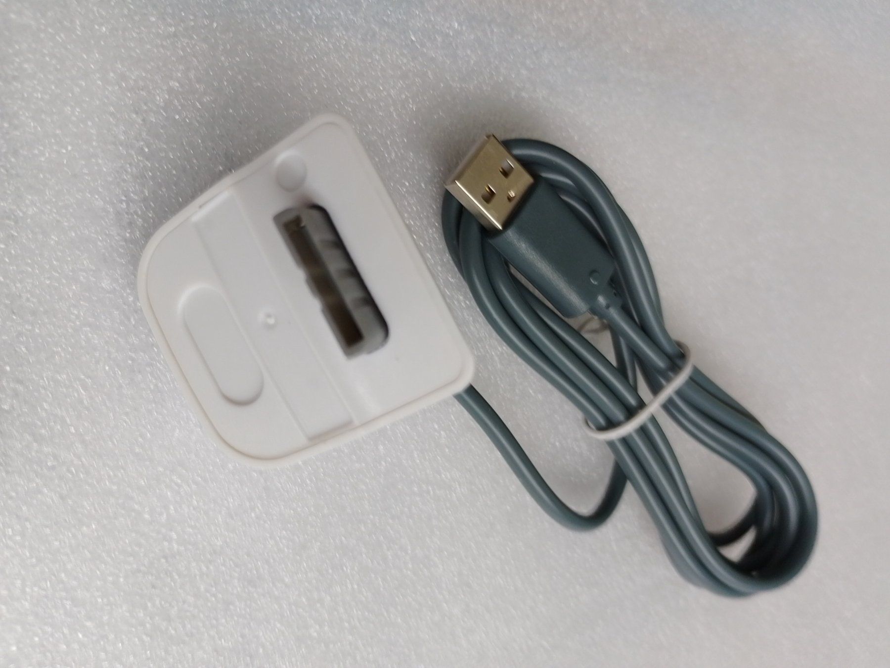 Câbles: Controller Kabel Cable Weiss Controller Charger Cable Xbox – Neuf avec emballage d'origine à Ermatingen par rik4rdo 1