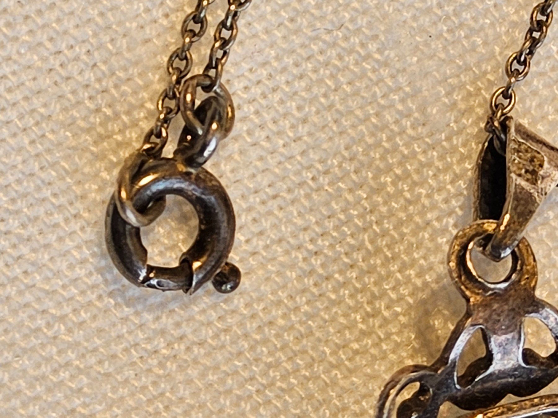 Anhänger: Antiker Silber Irisglas Rheinkiesel Anhänger mit Kette – Gebraucht aus Zürich von SciTec 6