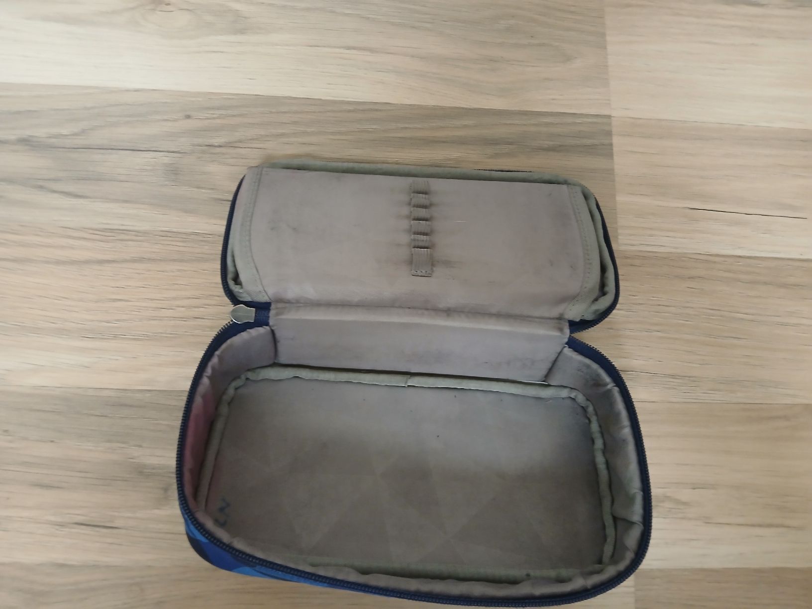 Satch Zaini: Satch Schulrucksack – Usato da Niederbipp venduto da nid_xjv9 1