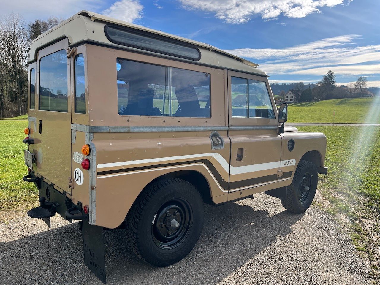 Land Rover Automobili: Land Rover 88 Serie 3 Station Wagon – Usato da Sirnach venduto da MaechlerAutomobile 3