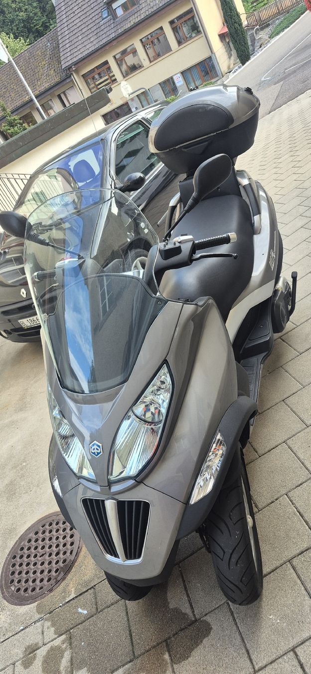 Piaggio Scooters: Piaggio MP3 400 – Gebraucht aus liedertswil von towa68 1