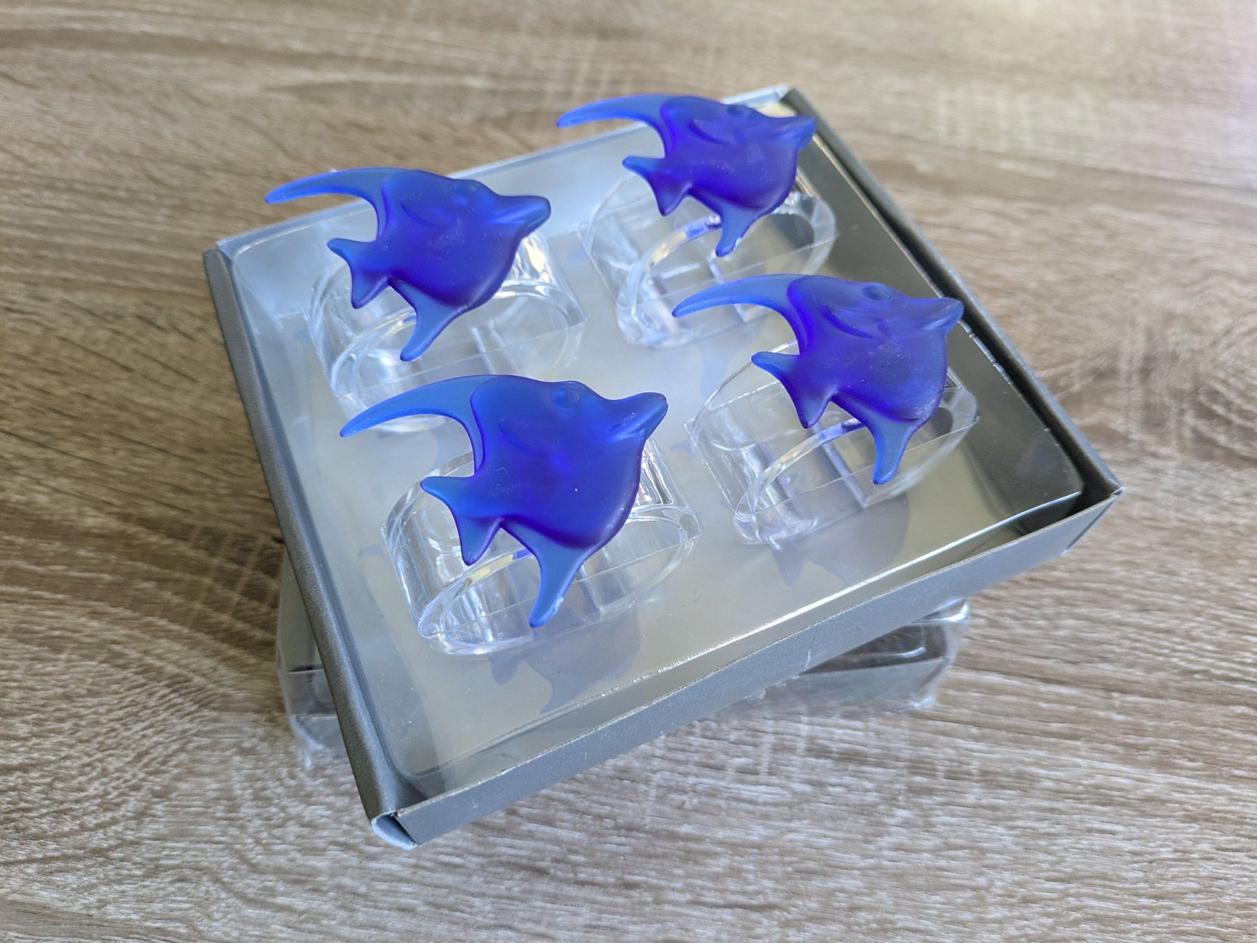 Altro in Decorazioni & Accessori: 8 porta taglioli a forma di pesce blu – Nuovo e nell'imballaggio originale da Claro venduto da Dona1785
