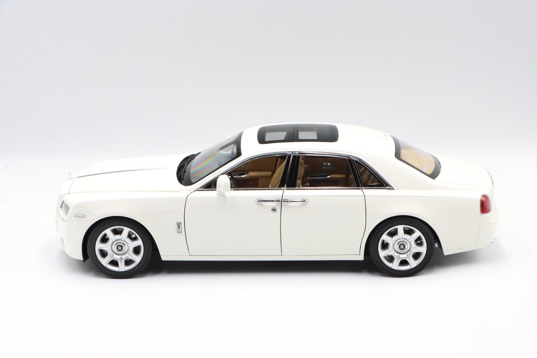Rolls Royce Modellini d'auto: Rolls Royce Ghost 2011 1:18 Kyosho – Nuovo e nell'imballaggio originale da Bühl b.Aarberg venduto da modelldiecast 4