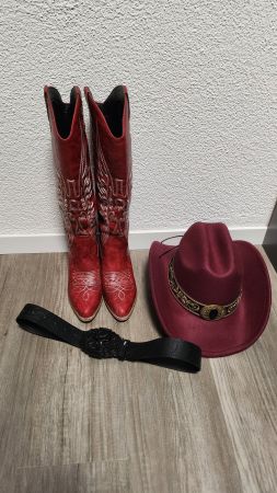 Cowboy-Set – Stiefel, Hut & Gürtel