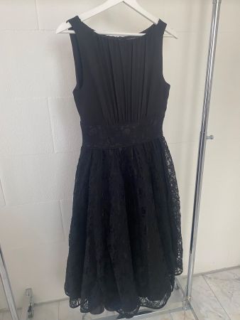 Swing Kleid schwarz mit Spitze