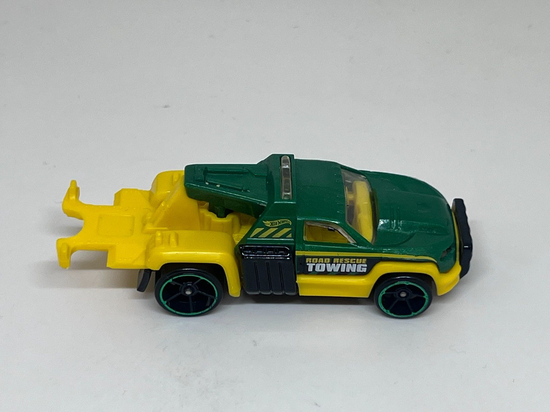 Hot Wheels Modellini d'auto: Hot Wheels Repo Duty #112 – Usato da Wildegg venduto da LaaBoutique 1