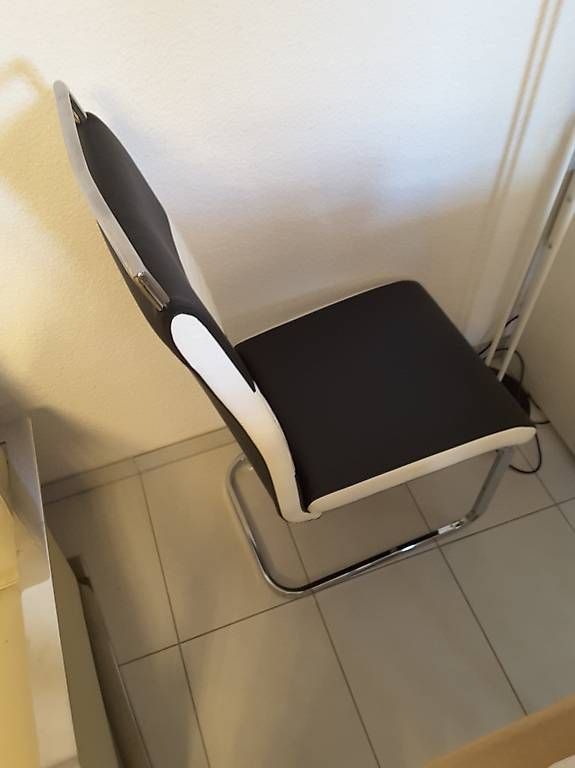 Sedie: 6 chaises – Usato da Lausanne venduto da nic_xr8j 1