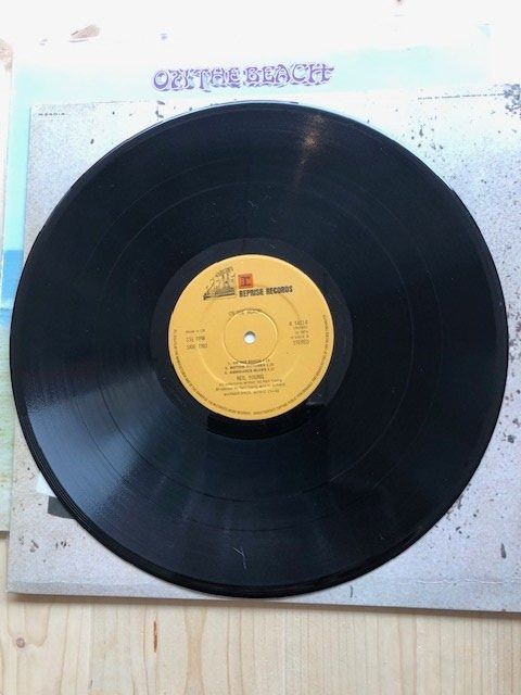 Dischi in vinile: Neil Young – Usato da Aarwangen venduto da Jukebox3 9