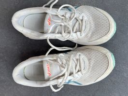 Turnschuhe Asics, Gr. 39.5, gebraucht, aber noch super