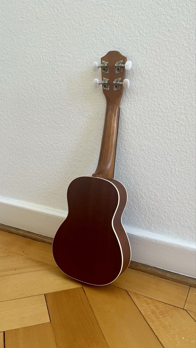 Musikinstrumente: Ukulele Soprano – Neu (gemäss Beschreibung) aus Lausanne von Bluefireteam 1