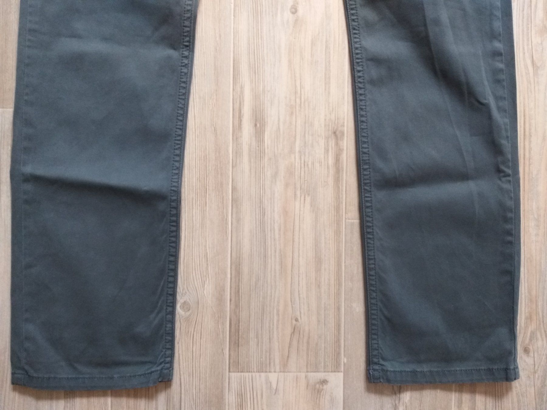 Diesel Jeans: DIESEL Jeans taille / Grosse 28 – Usato da Cossonay-ville venduto da Super-Price-Quality 3
