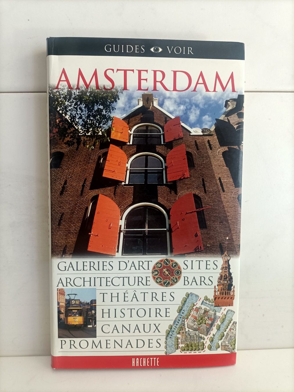 Libri: Amsterdam / Guides voir Hachette 2004 – Usato da crans montana venduto da AB3963