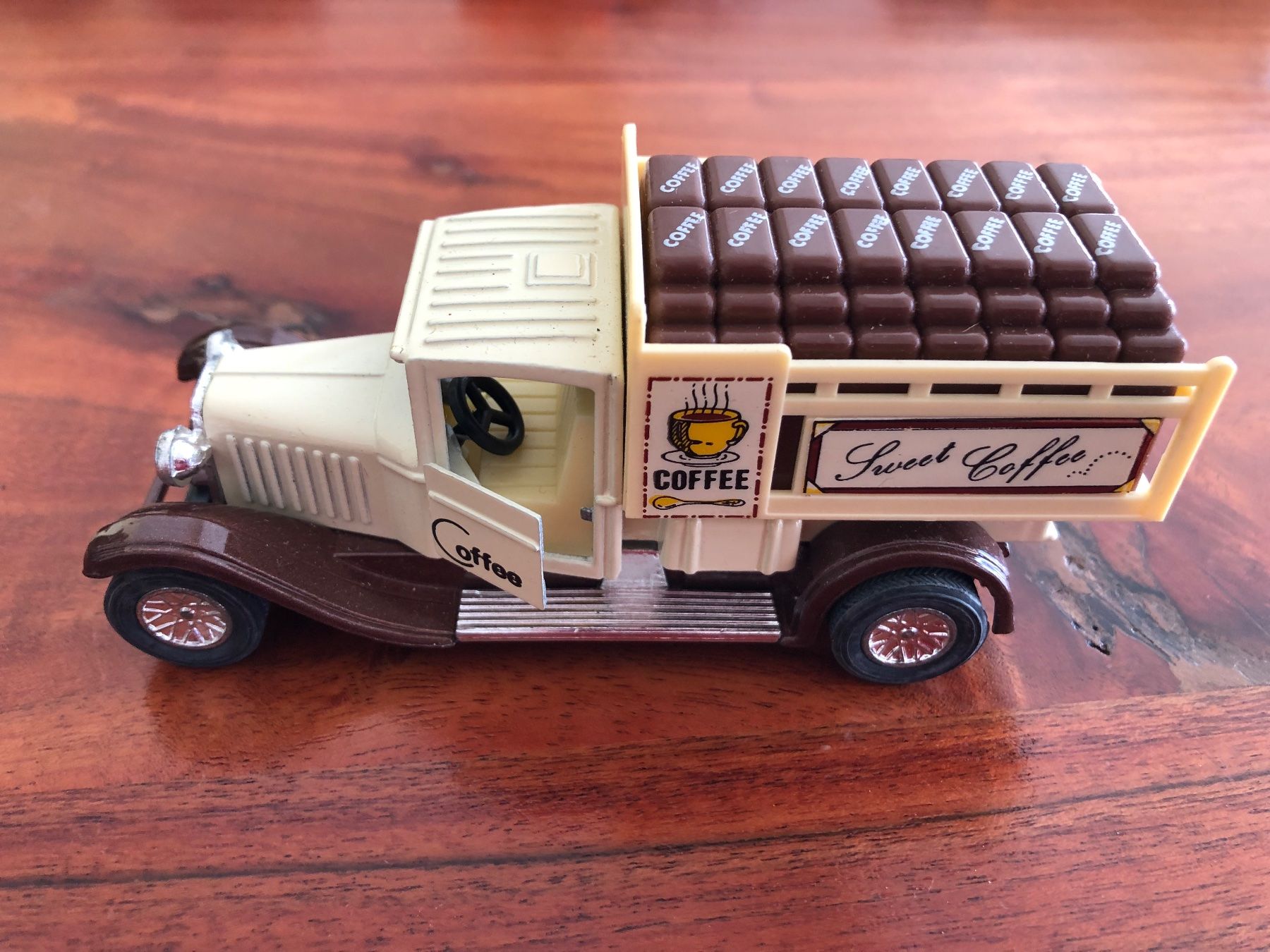 Modellini d'auto: Kaffeelastwagen "Sweet Coffee", Modellauto – Nuovo (secondo la descrizione) da Schübelbach venduto da Dolly990_2