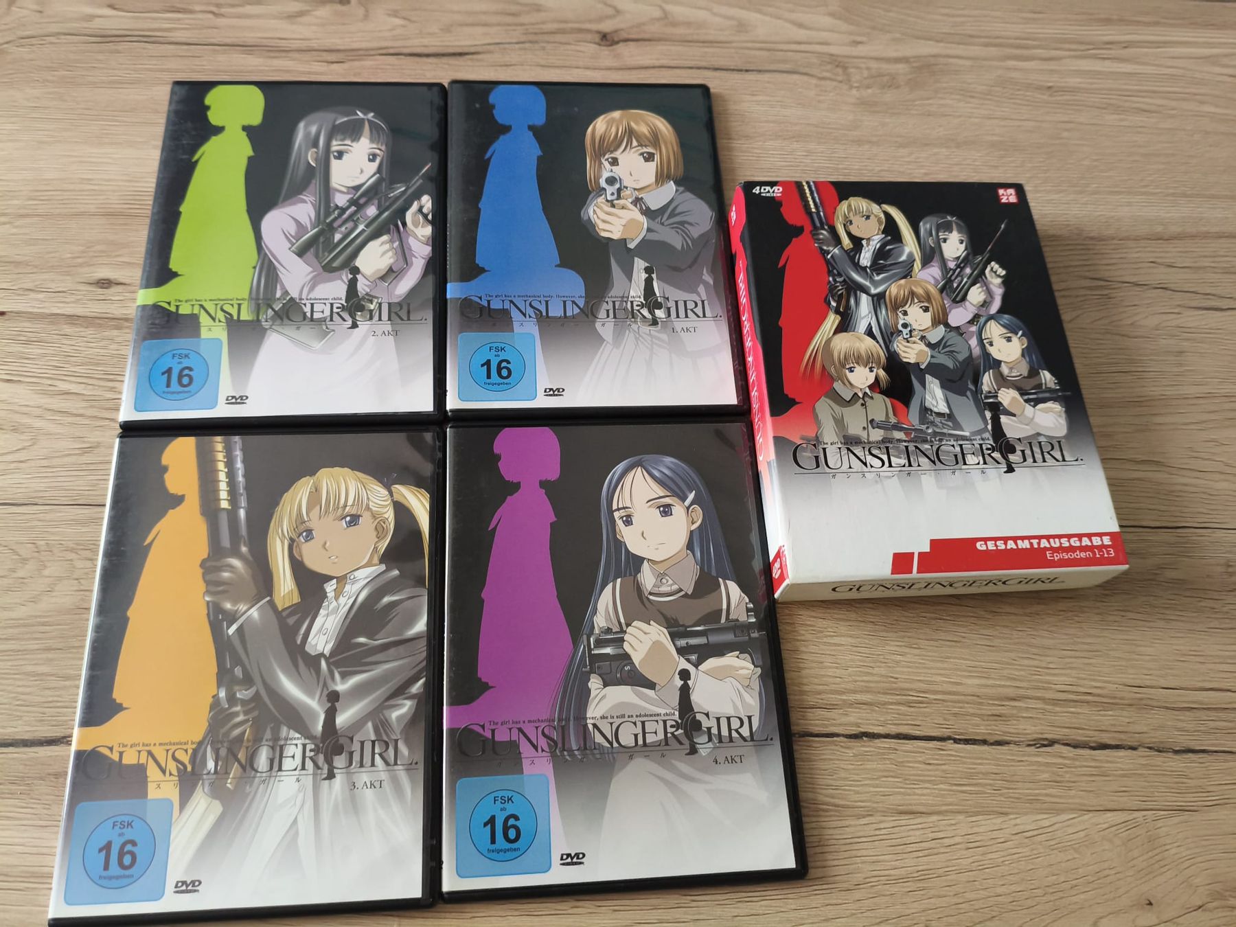 Tutti i DVDs: Gunslinger Girl Gesamtausgabe – Usato da Eschenbach LU venduto da Bxdriver89 1