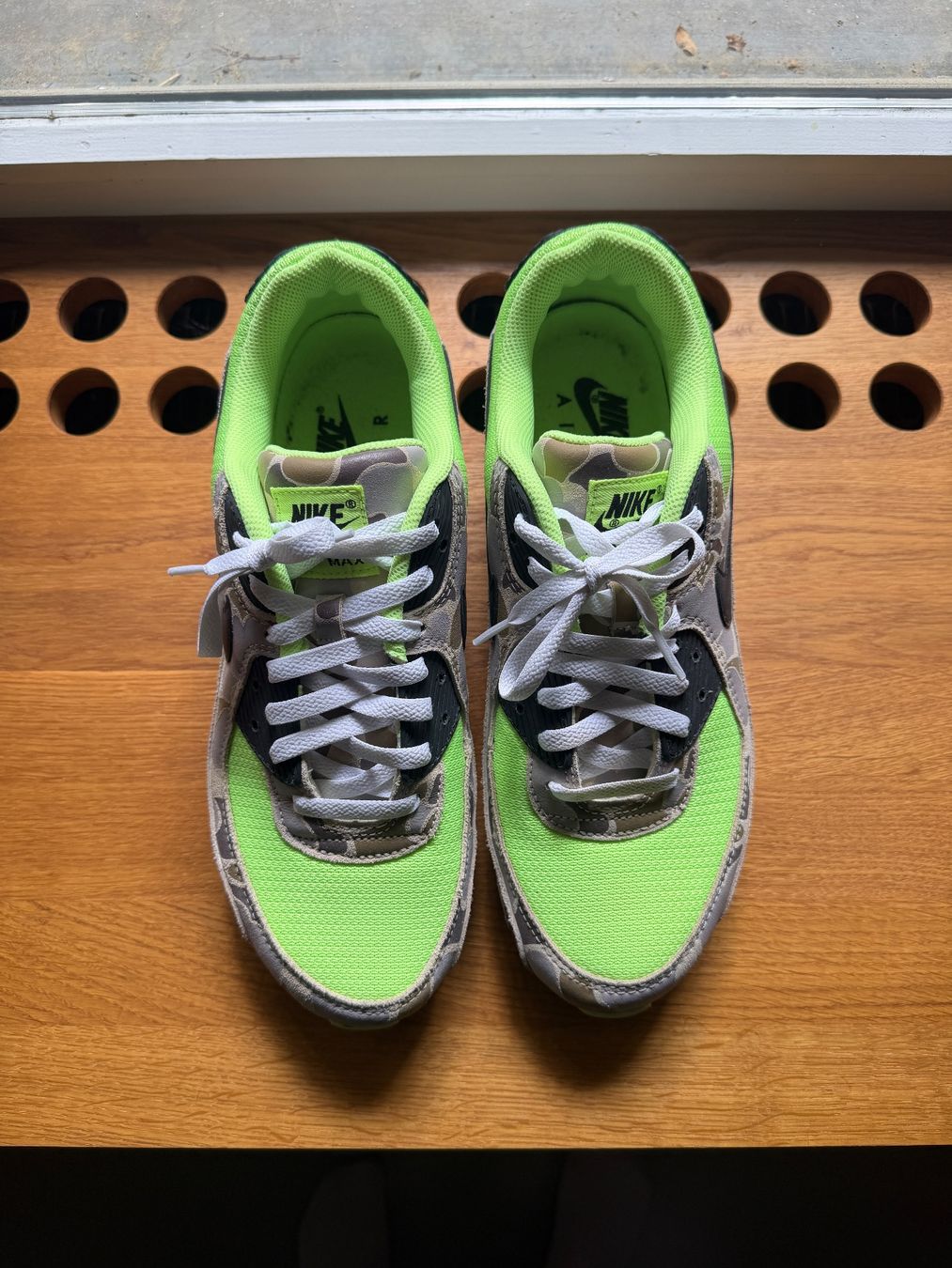Nike Chaussures hommes: Nike Air Max 90, Green Camo Gr. 45 – D'occasion à Bern par ElevenFive