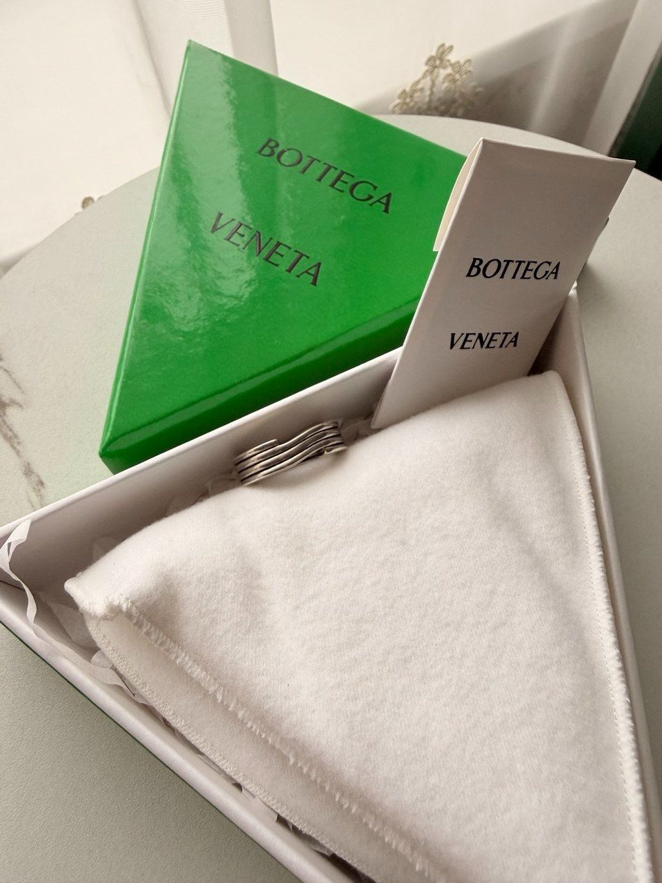 Bottega Veneta Anelli: Silver ring Bottega Veneta – Nuovo (secondo la descrizione) da Lugano venduto da juledo 2