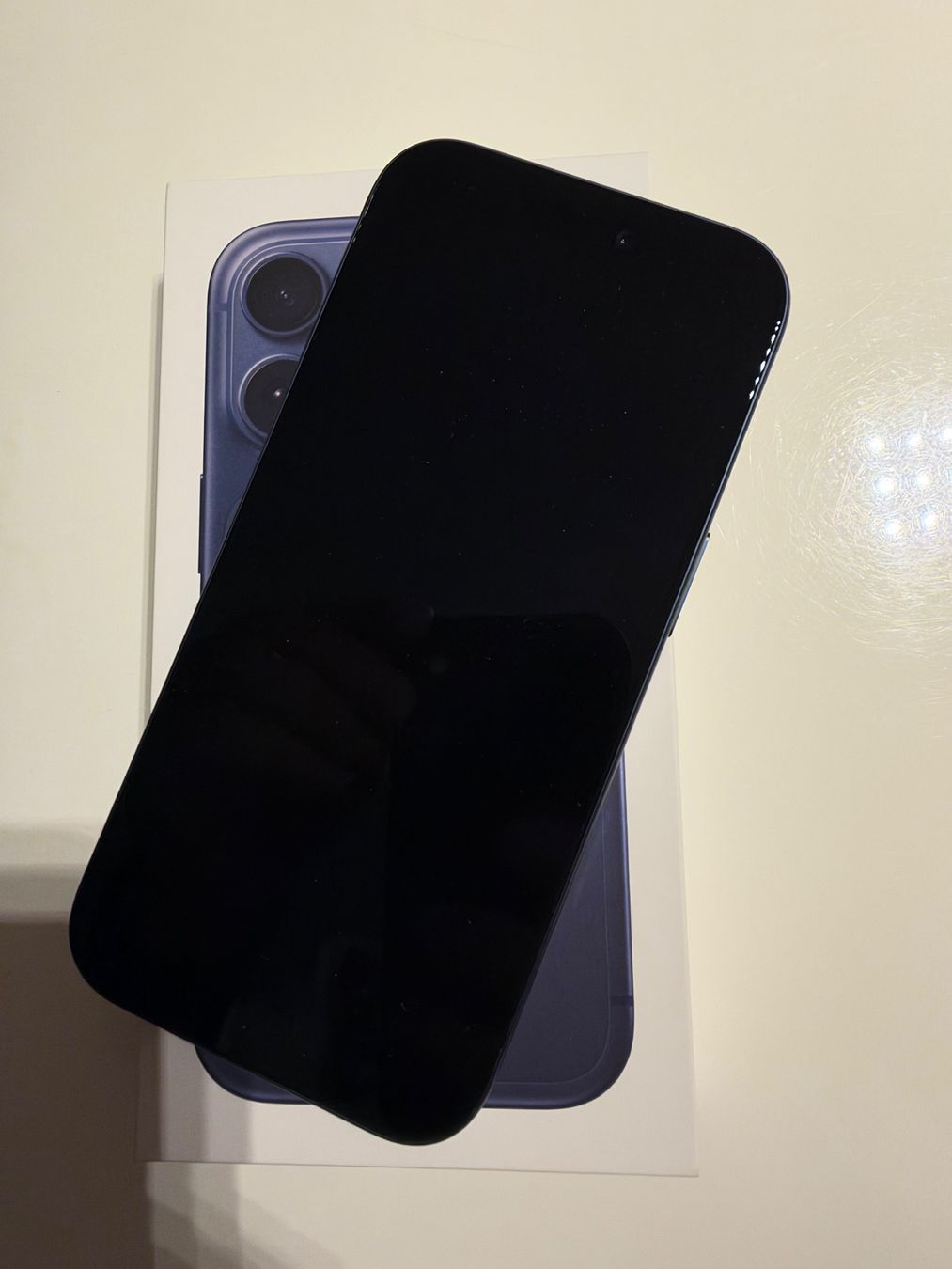 Apple Handys / Smartphones: iPhone 17 Pro, Deep Blue, 256GB – Gebraucht aus Gletterens von Stevie3 1