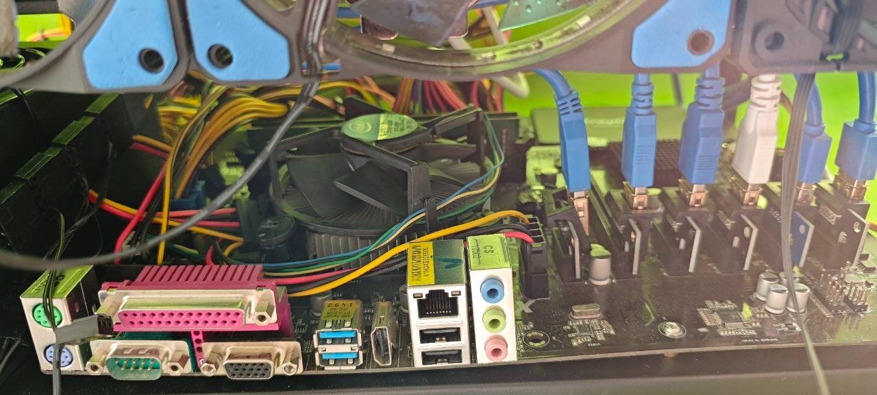 Nvidia Coin Miner: Mining Rig mit 4x Nvidia + 2x AMD GPU's–sofort einsatzbereit – Usato da Bassersdorf venduto da antikvintage 4