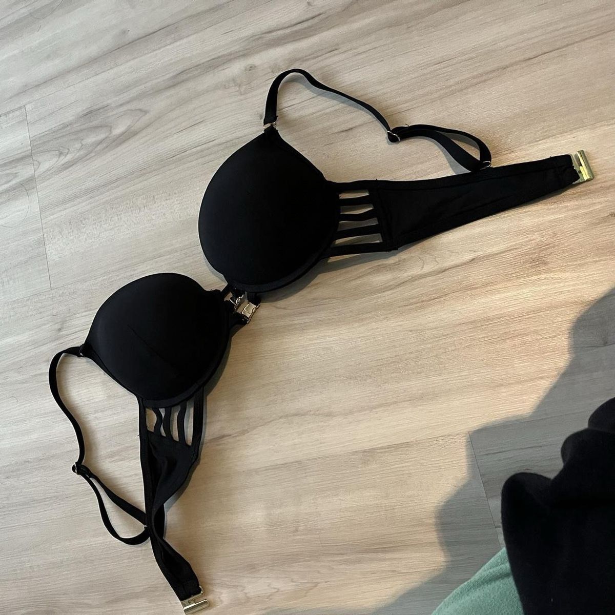 Costumi da bagno & Bikini: Bikini Oberteil – Usato da Neftenbach venduto da anisha_capone 1