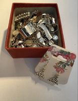 Modeschmuck-Konvolut, silber (3)