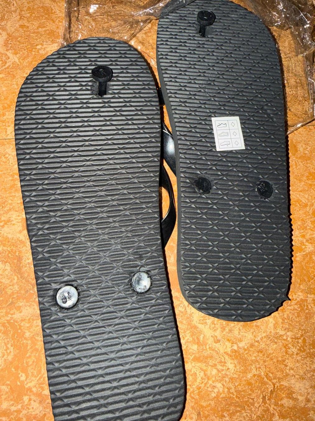 Chaussures hommes: Badeschuhe – D'occasion à Flawil par Stella_3 3