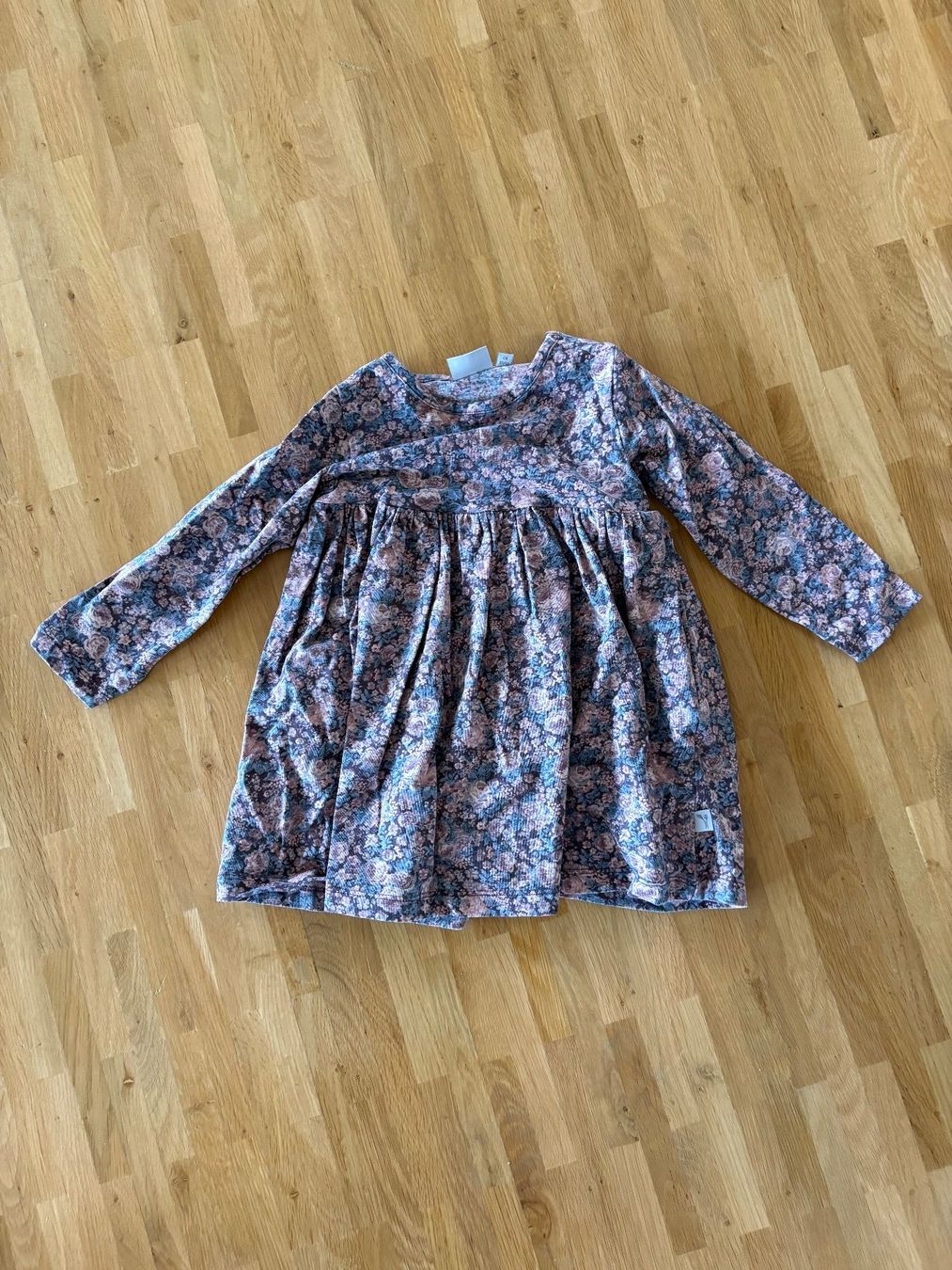 Ensembles coordonnés: 19-teiliges Kleiderpaket Mädchen 86/92 – D'occasion à Pfungen par olipop_91 4