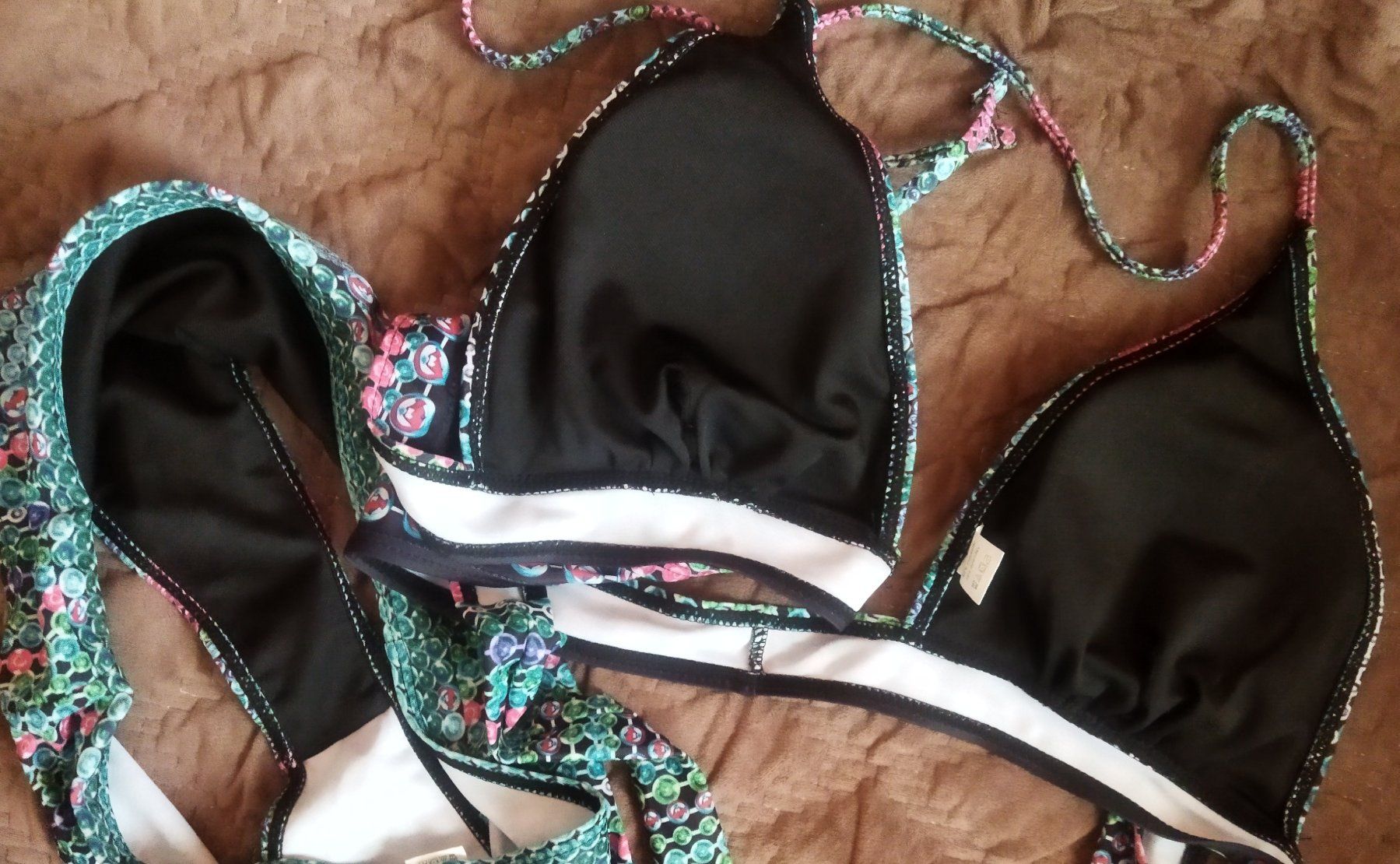 Costumi da bagno & Bikini: Bikini M oder L mit Bindetuch, türkis, pink,blau – Nuovo (secondo la descrizione) da Wohlenschwil venduto da juliavst 1