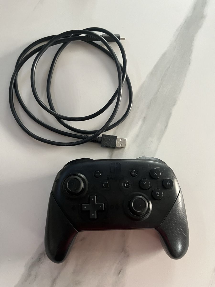 Nintendo Consoles: Controller for Nintendo Switch – D'occasion à Vessy par rijl