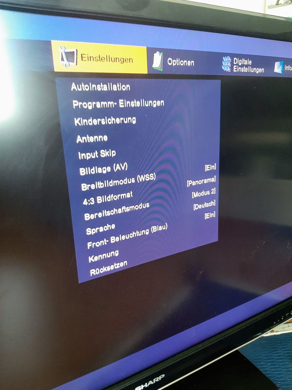 Sharp Televisori: "MONITOR"  Sharp Aquos 46" – Difettoso da Zürich venduto da Zurich 6
