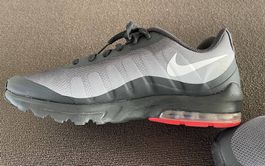 Nike Air Max Invigor Trainers