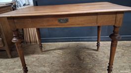 Antiker Tisch, Holz, restauriert, mit Schublade, Top!