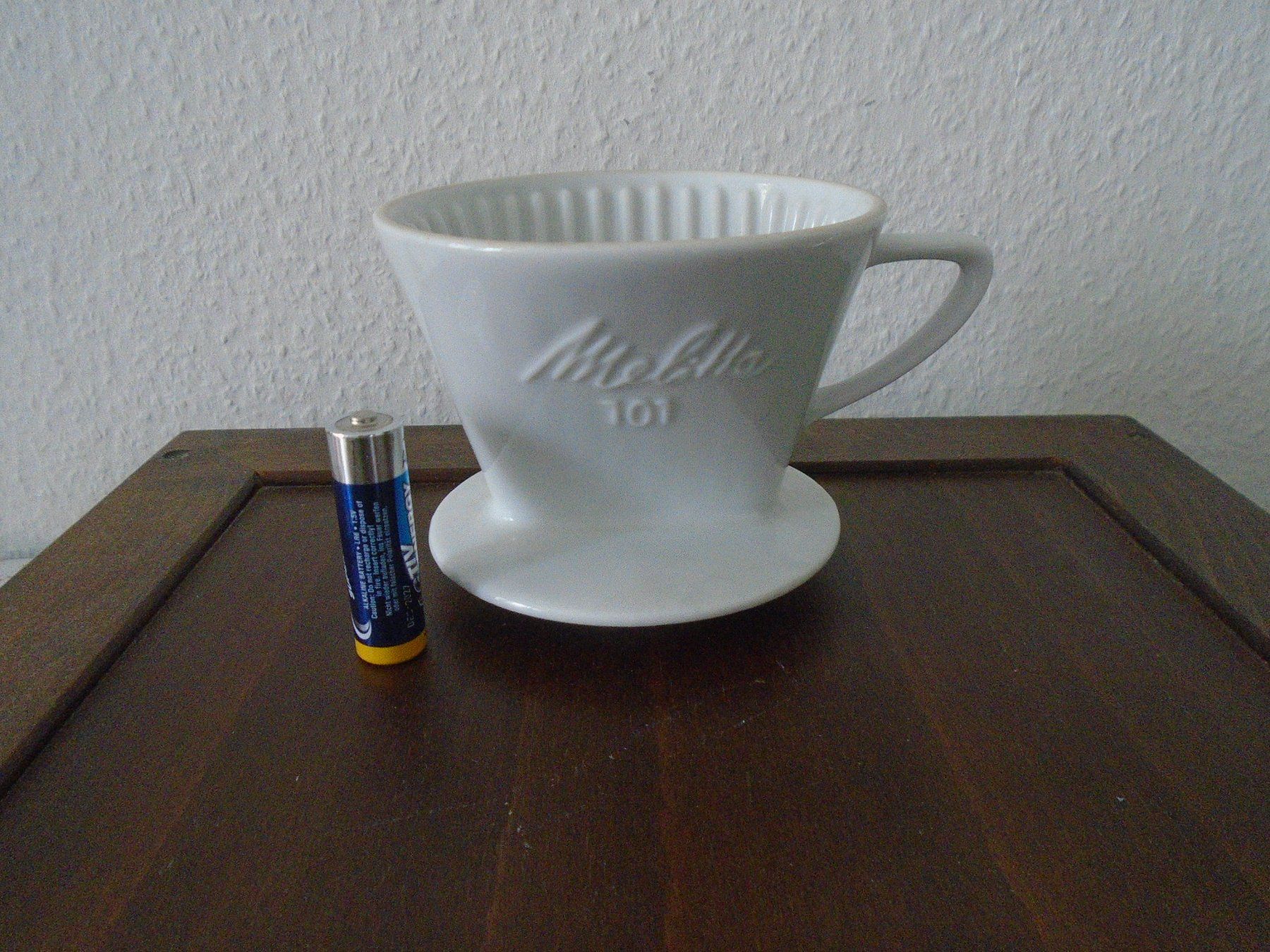 Altro per la casa: kleiner MELITTA Kaffeefilter 101 / ca. 8,3cm hoch – Usato da Pfeffingen venduto da Elfenstein