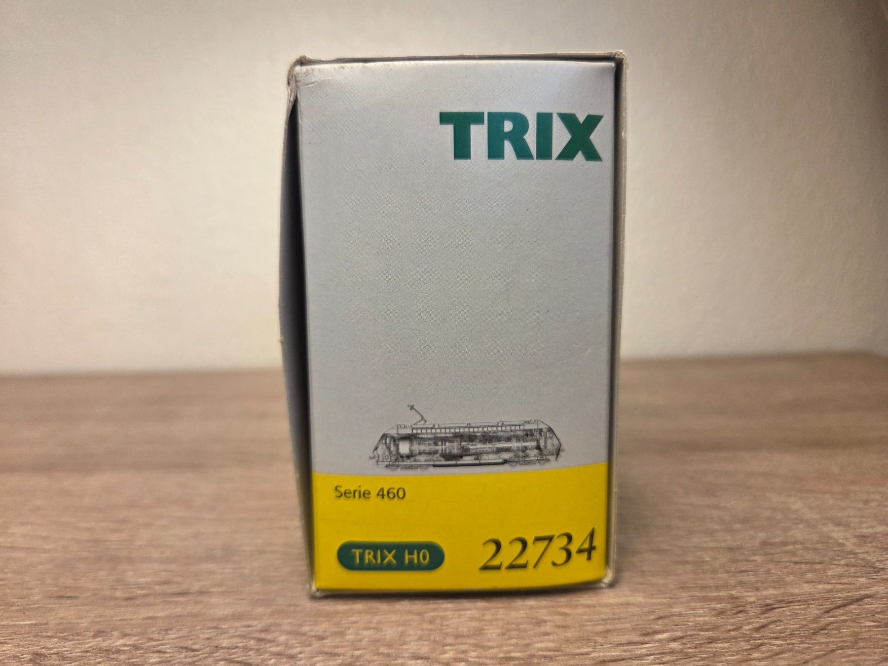 Trix Modellini di ferrovie: Trix 22734 E-Lok Re 460 SBB H0 – Usato da St-Aubin-Sauges venduto da Lo_Go 8