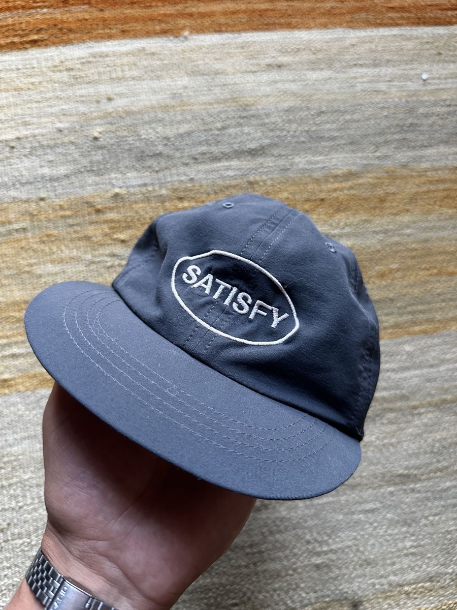 Satisfy Copricapi, berretti & cappellini: Satisfy Running Cap – Usato da Villars-Burquin venduto da Iliasso 4