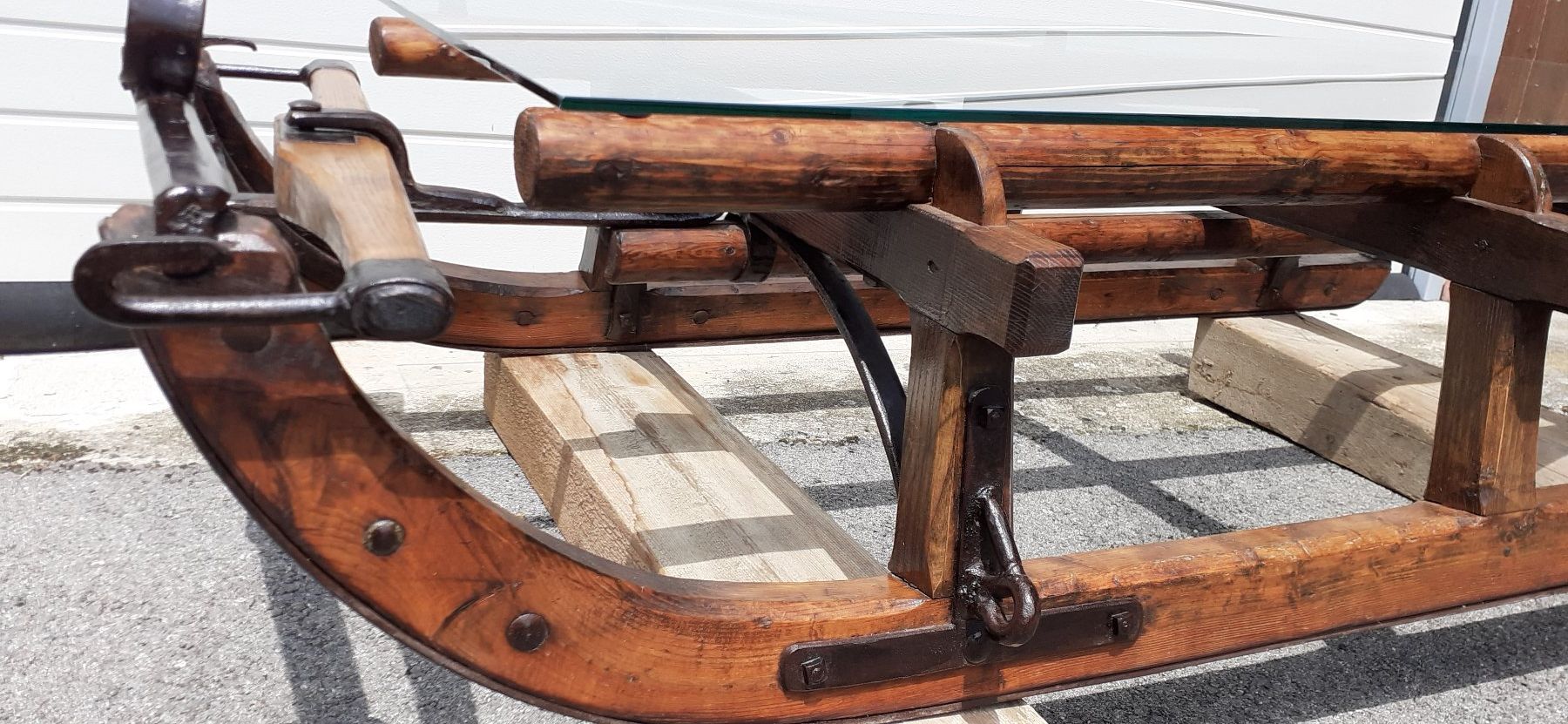 Tables: Grande table basse, ancien traineau – D'occasion à Arnex-sur-Orbe par Bulandaz 2