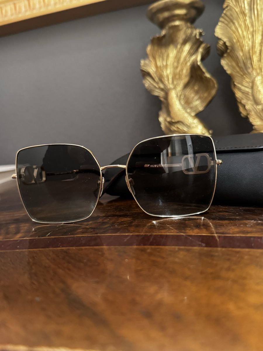 Valentino Occhiali & Lenti: Valentino Sonnenbrille – Usato da Schaan venduto da kri_tsw8