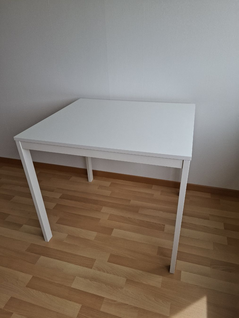 Ikea Schreibtische: Ausziehtisch – Gebraucht aus Hinwil von Ymmn