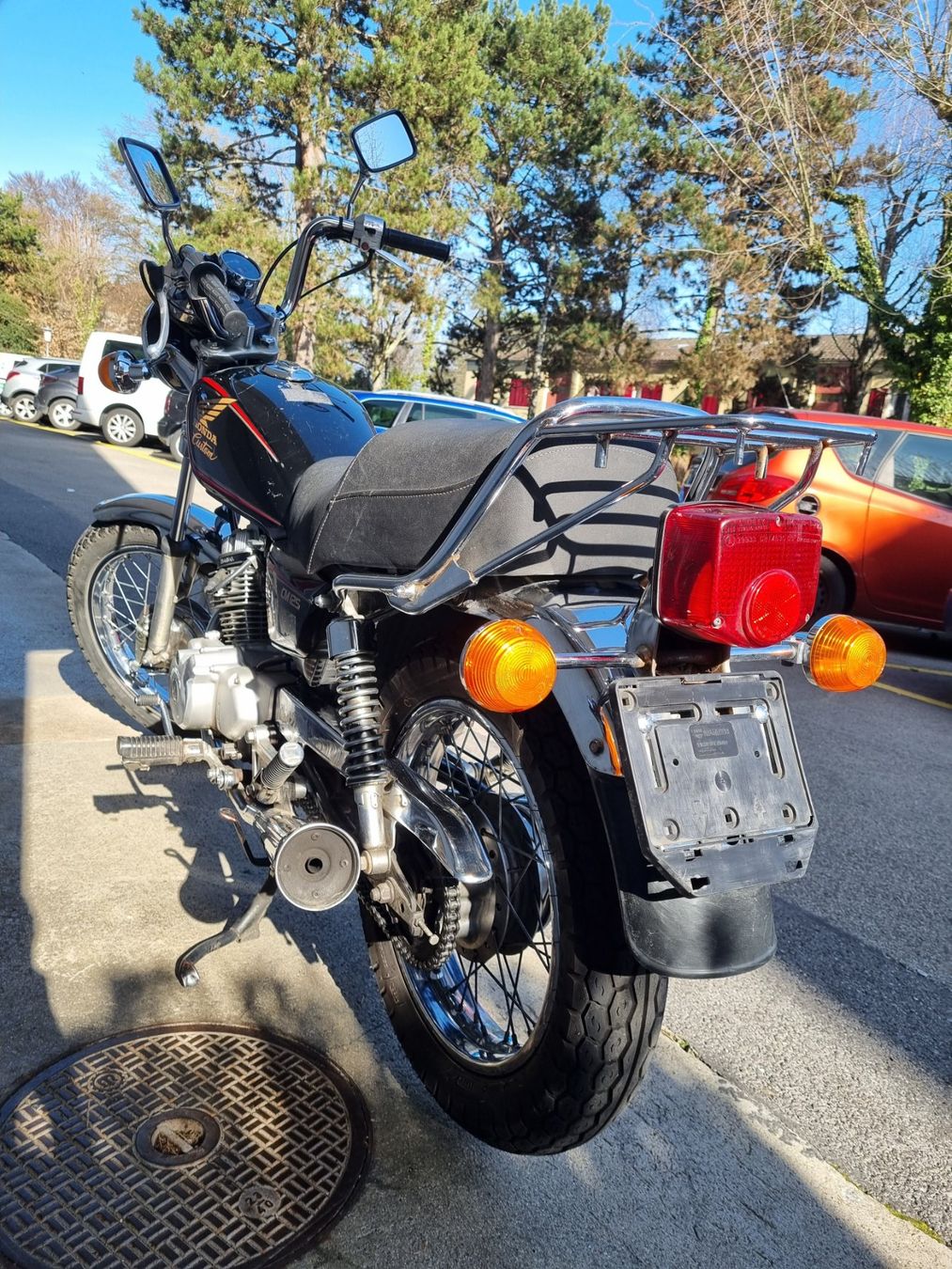 Honda Chopper: Honda CM 125 custom – Gebraucht aus Coppet von Pardaillec 3