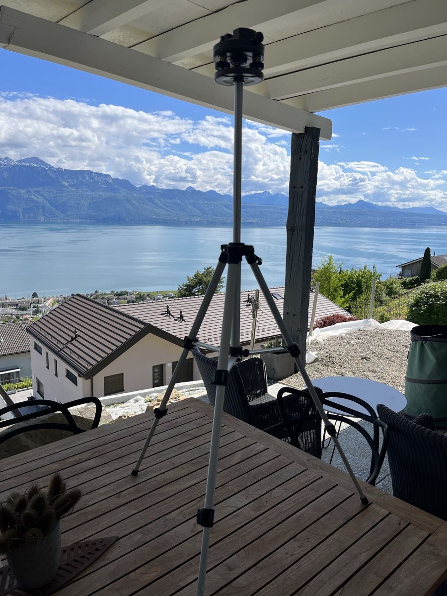 Autres décorations & accessoires: Trépied pour téléscope . – D'occasion à Lausanne par joltei 2