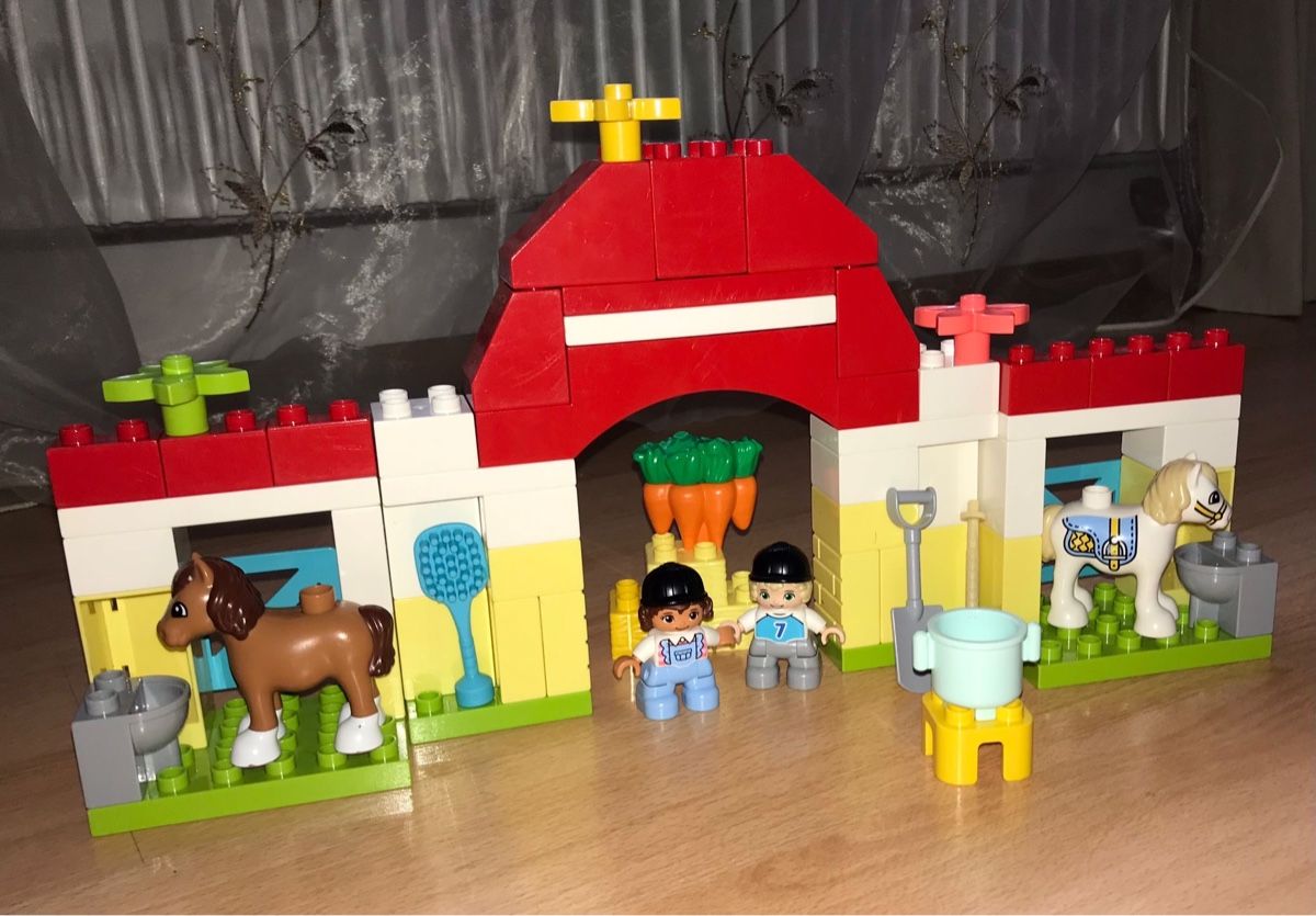Lego Kit di costruzioni: LEGO Duplo Pferdestall 10951 – Usato da Oberwil BL venduto da Gutundsuperklein16