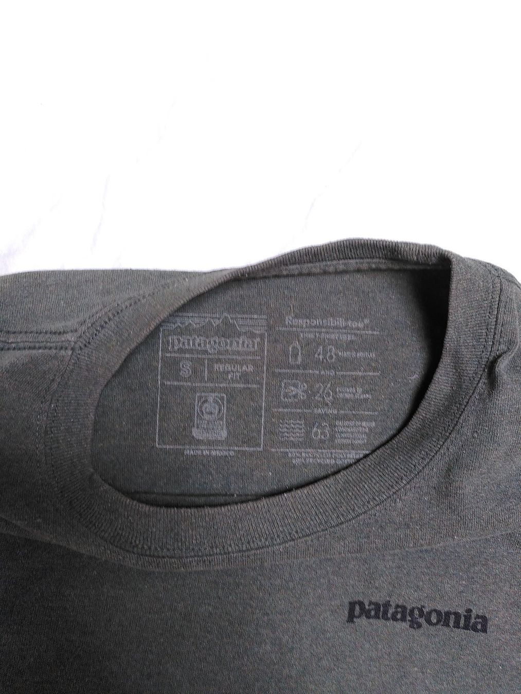 Patagonia T-shirt: Longsleeve Patagonia – Usato da Lausanne venduto da Flofloflofloflo 2