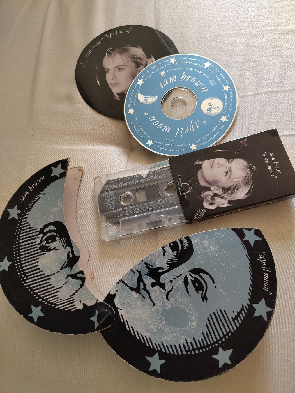 CDs: Sam Brown - April Moon CD + Tape Box Set – Gebraucht aus Büsserach von Bey23 2