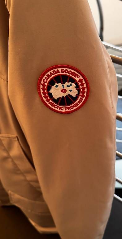 Canada Goose Giacche: Canada Goose, Grösse M - Winter Jacke top! – Nuovo (secondo la descrizione) da Chur venduto da tan_qx6b 1