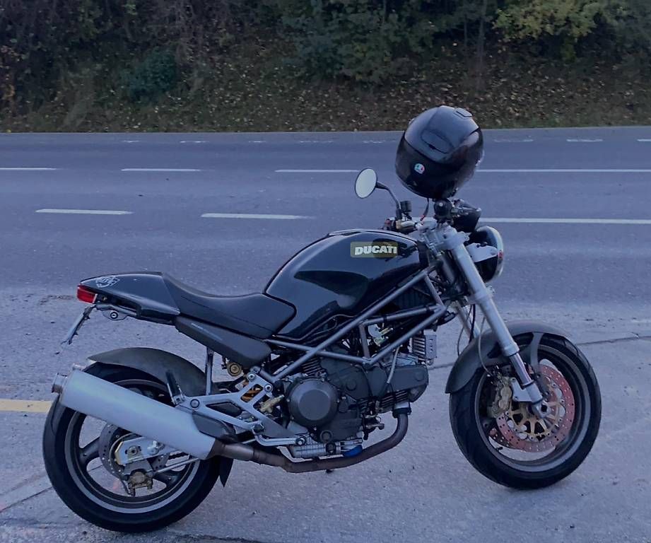 Ducati Strasse: Ducati Monster 900i – Gebraucht aus Luzern von Click007