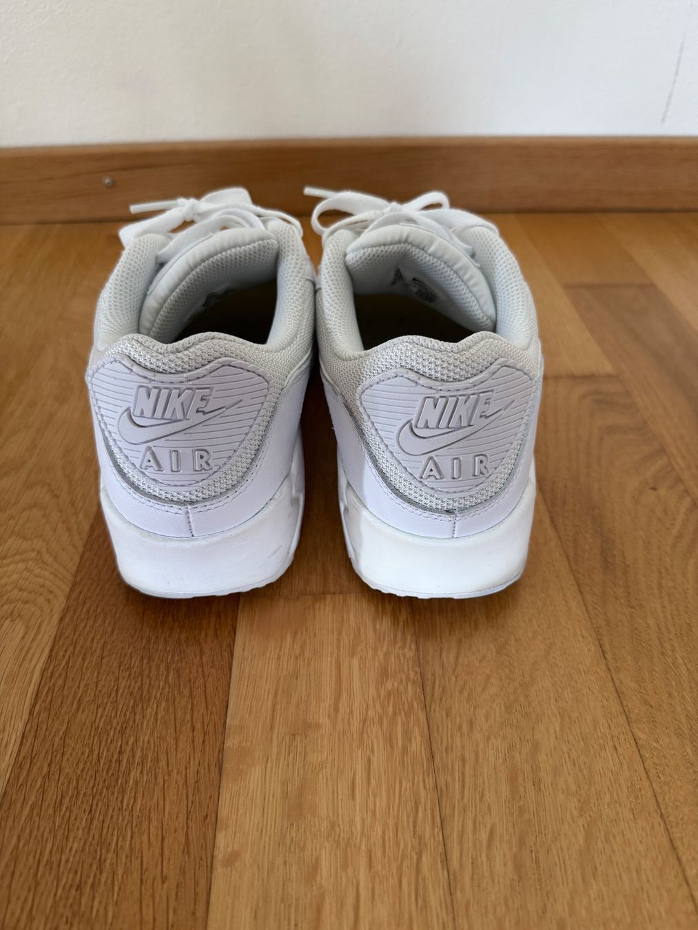 Nike Herrenschuhe: White Nike Airmax – Gebraucht aus Wettingen von ale_6gmk 3