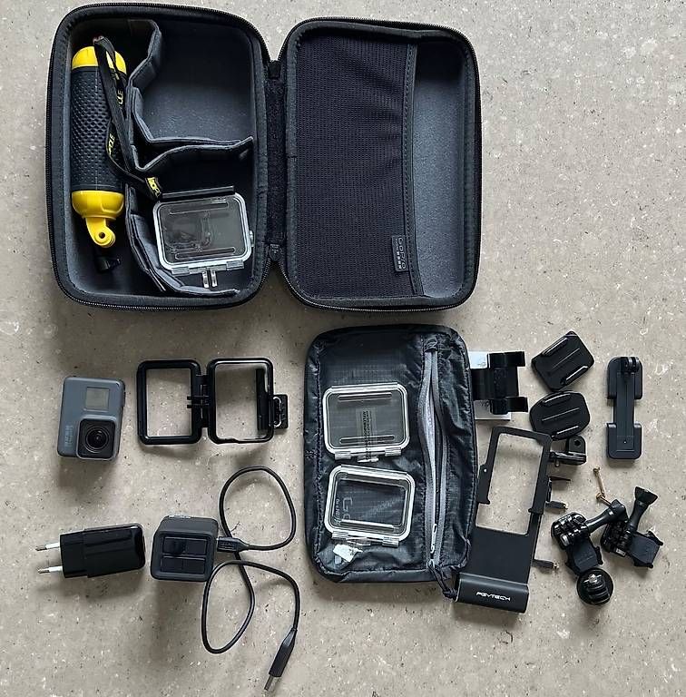 Action Cam: GoPro Hero 6 avec accessoires – Usato da Marly venduto da jepeto 3