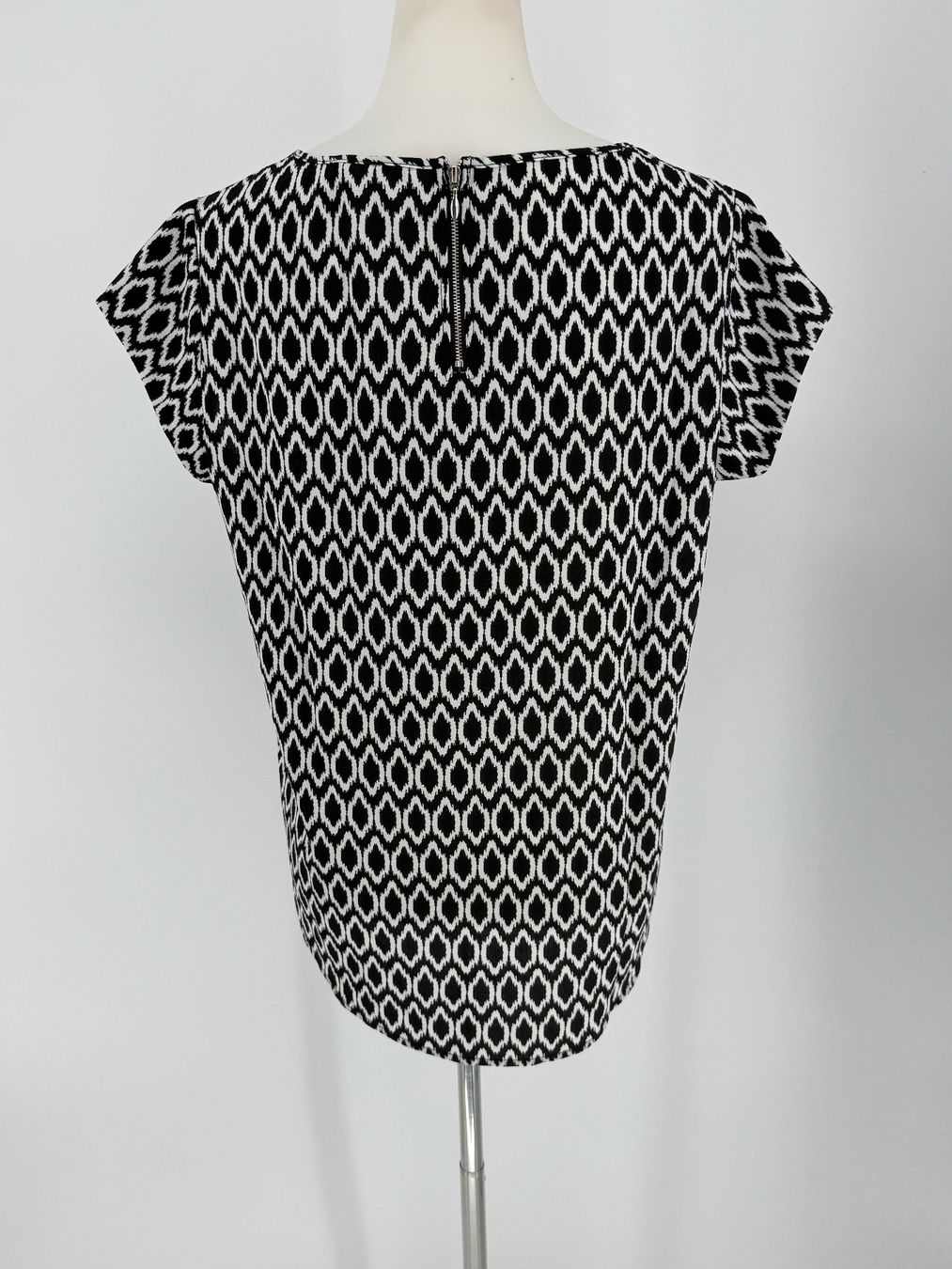 Blusen: Only Bluse/ Shirt Gr. 40 – Gebraucht aus Auenstein von moin. 3