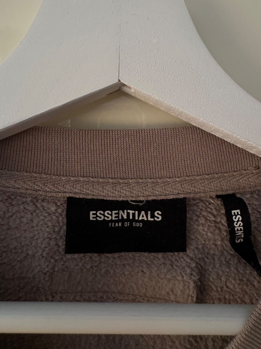Fear of God Pullover & Sweatshirts: Fear Of God Essentials Sweatshirt Tan – Neu (gemäss Beschreibung) aus Nürensdorf von gla_5tjl 4