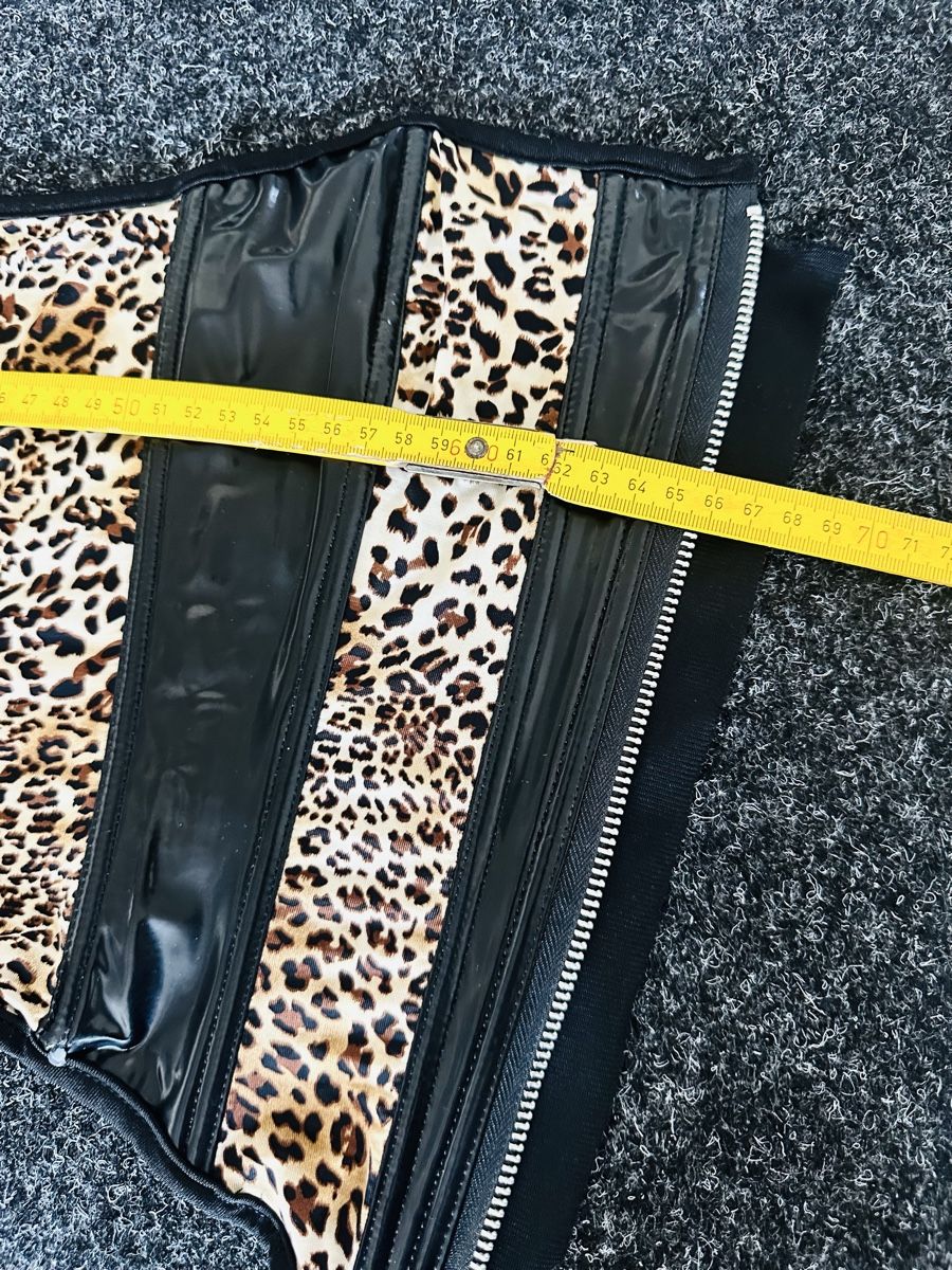 Altra biancheria intima: Leopard Print Corset Top with Front Zipper - Size S-L – Usato da Vevey venduto da ledidream 4