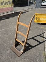 Sackkarre aus Holz mit Metallschaufel gebrauchter Zustand